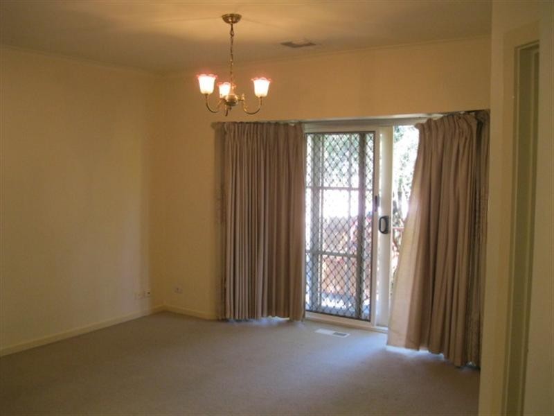 1/5 Wyuna Road, Caulfield North VIC 3161