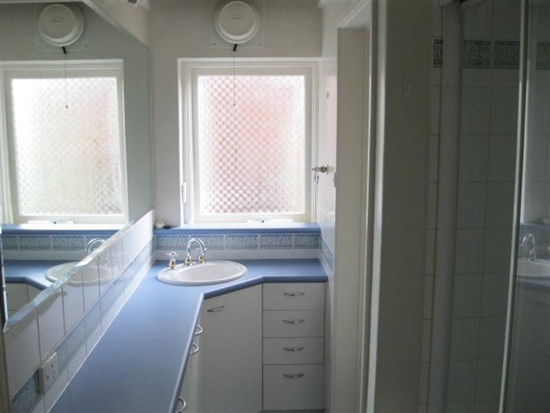 2/31 Tranmere Avenue, Carnegie VIC 3163