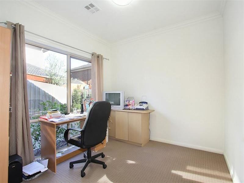 2/34 Turner Avenue, Glen Huntly VIC 3163