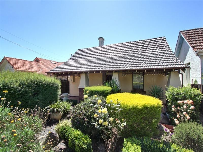 30 Murrumbeena Road, Murrumbeena VIC 3163