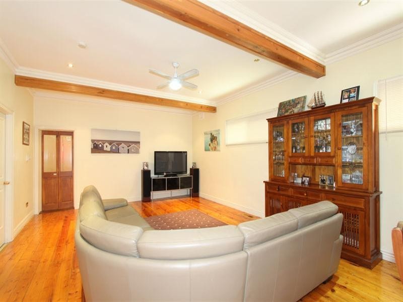 30 Murrumbeena Road, Murrumbeena VIC 3163