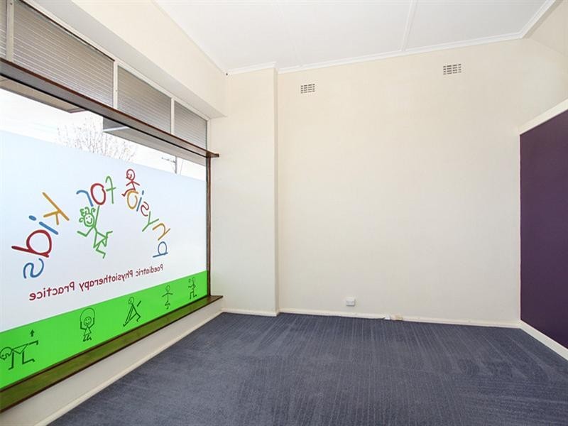 213 McKinnon Road, Mckinnon VIC 3204