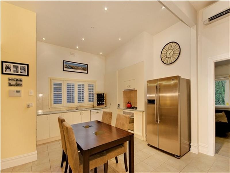 19 COSY GUM ROAD,, Carnegie VIC 3163