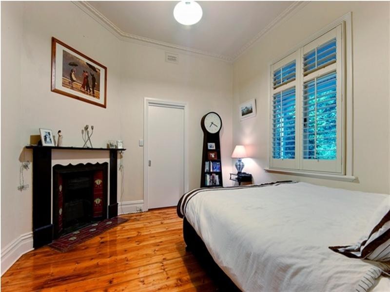 19 COSY GUM ROAD,, Carnegie VIC 3163