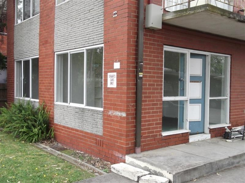 1/17 Rosstown Road, Carnegie VIC 3163