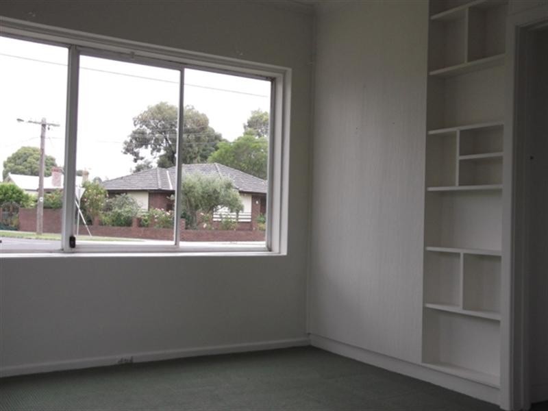 1/17 Rosstown Road, Carnegie VIC 3163