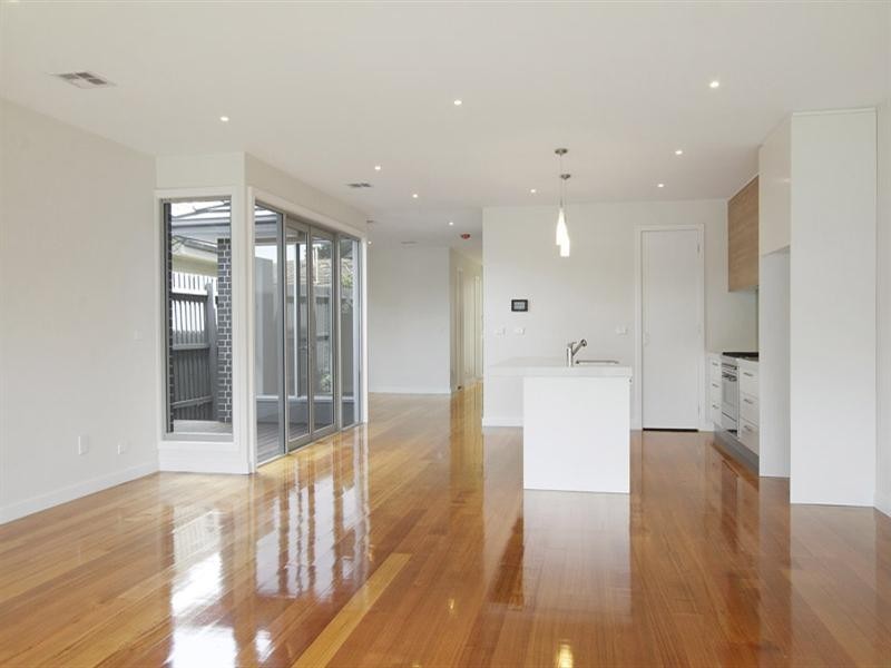 74A Miller Street, Carnegie VIC 3163