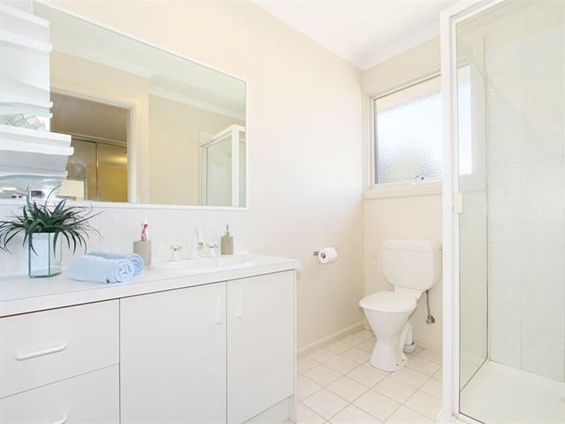 1/32 Hawthorn Road, Burwood East VIC 3151