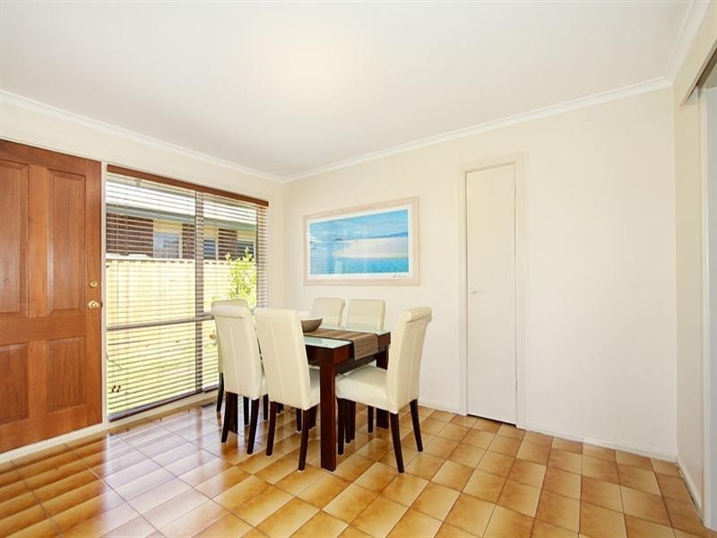 1/32 Hawthorn Road, Burwood East VIC 3151