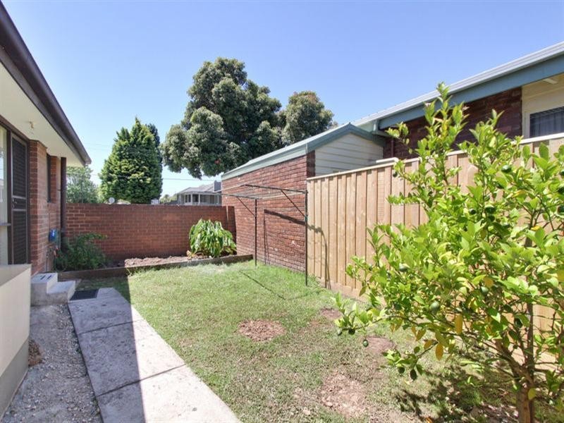 1/32 Hawthorn Road, Burwood East VIC 3151