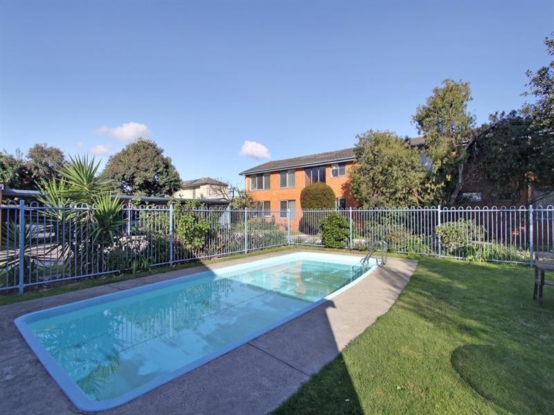 15/214 Kambrook Road, Caulfield North VIC 3161