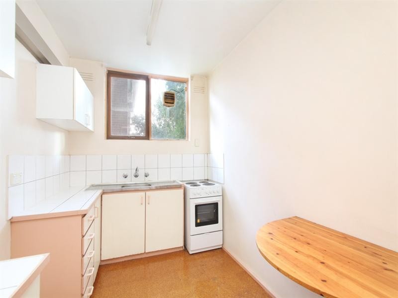 15/214 Kambrook Road, Caulfield North VIC 3161