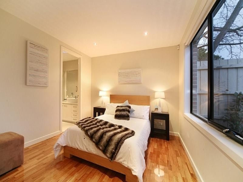 2/3 Moor Street, Bentleigh East VIC 3165