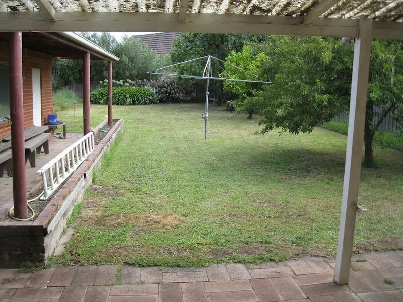 27 Maroo Street, Hughesdale VIC 3166