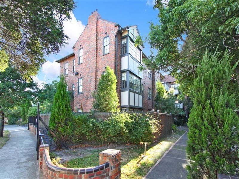 15/17 Charnwood Grove, St Kilda VIC 3182