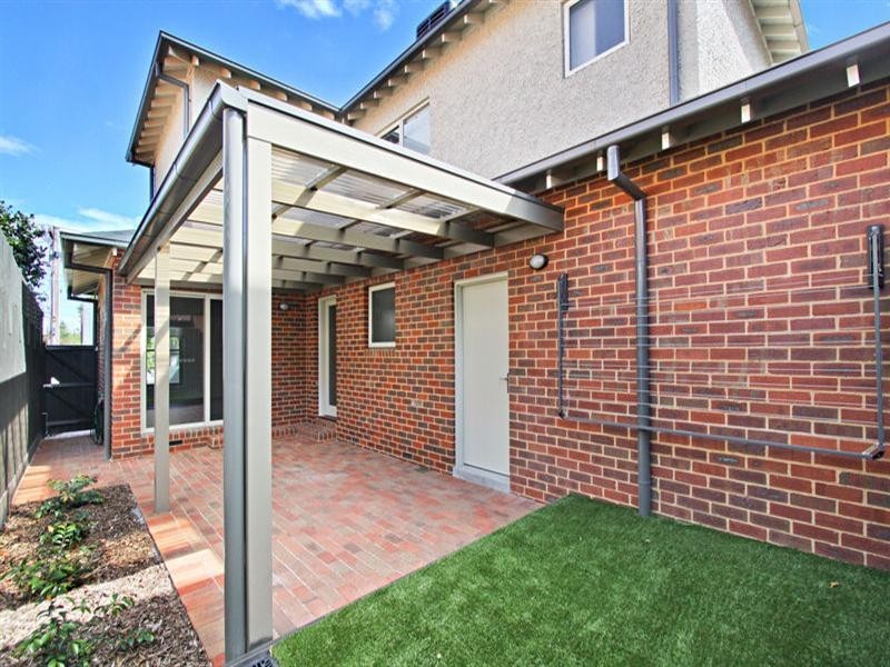 1/10 Omama Road, Murrumbeena VIC 3163