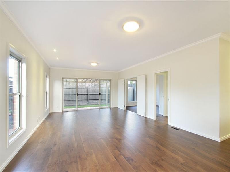 5/10 Omama Road, Murrumbeena VIC 3163