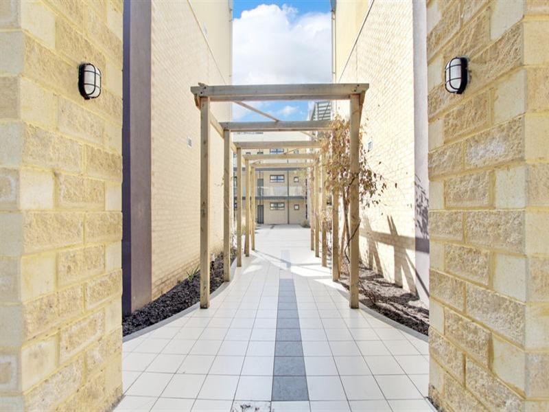 142/115 Neerim Road, Glen Huntly VIC 3163