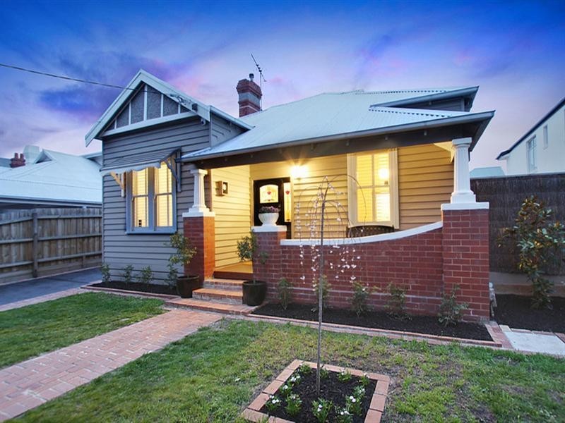 18 Mile End Road, Carnegie VIC 3163