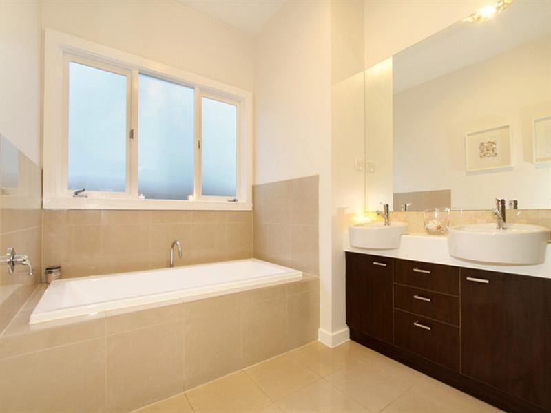 18 Mile End Road, Carnegie VIC 3163