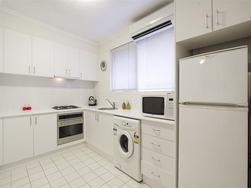 9/11 Maroona Road, Carnegie VIC 3163