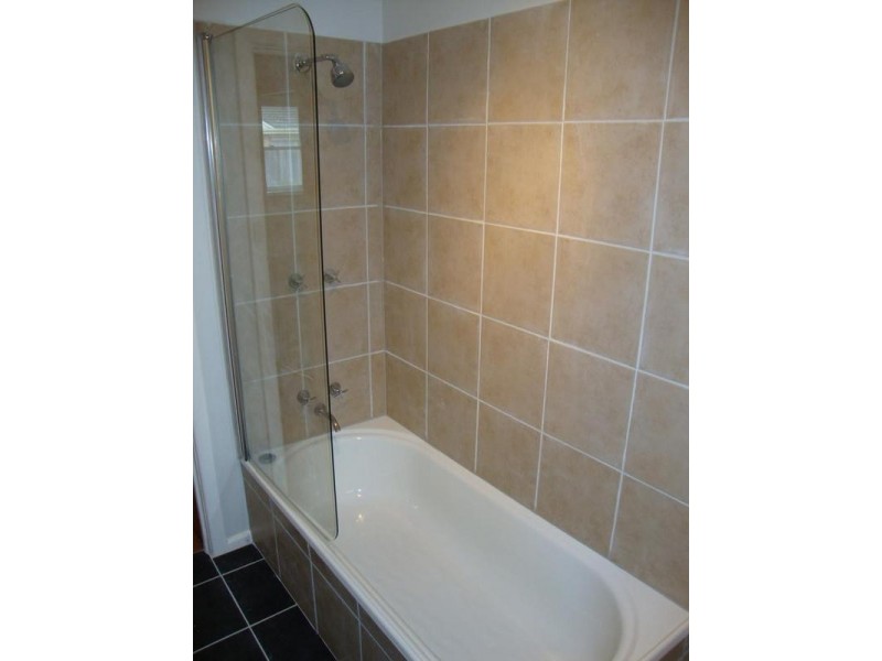 4/52 Coorigil Road, Carnegie VIC 3163