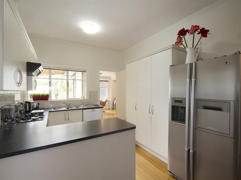 3 The Crossover, Carnegie VIC 3163