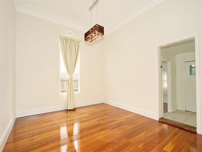 12 Chestnut Street, Carnegie VIC 3163