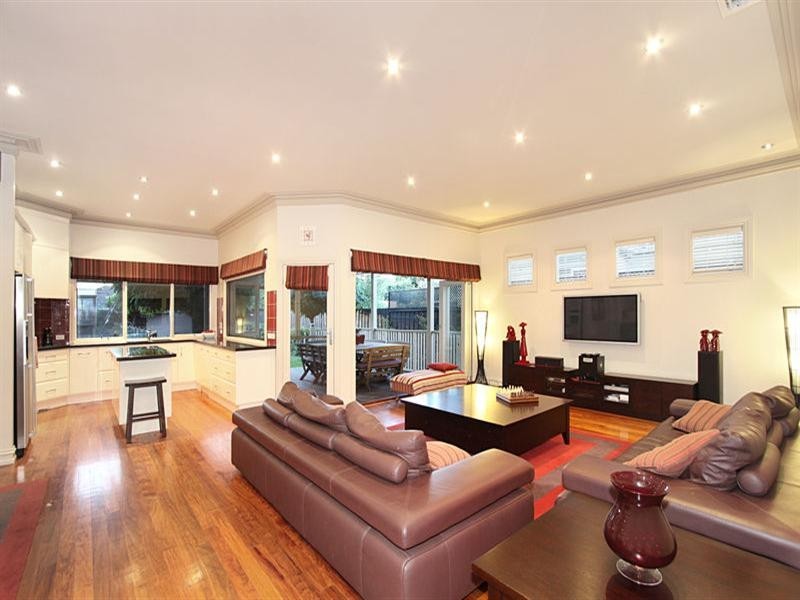 53 Golf Links Avenue, Oakleigh VIC 3166