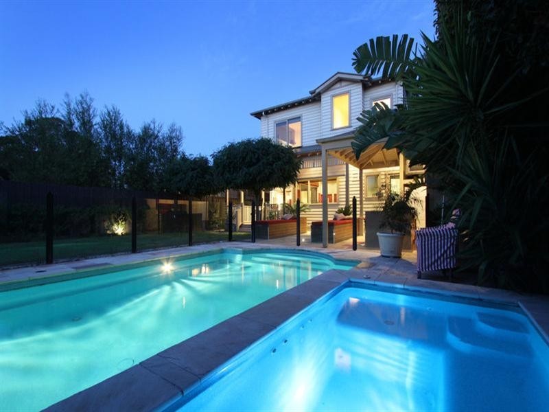 53 Golf Links Avenue, Oakleigh VIC 3166