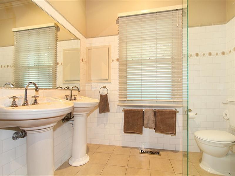 53 Golf Links Avenue, Oakleigh VIC 3166