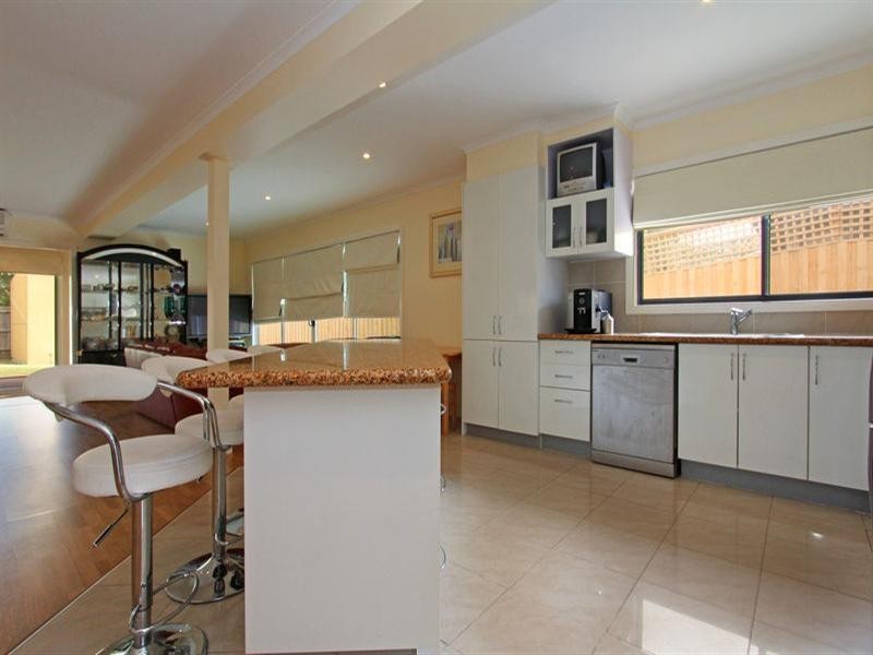 117 Seaview Avenue, Safety Beach VIC 3936