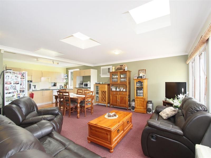 24 Montana Avenue, Mulgrave VIC 3170