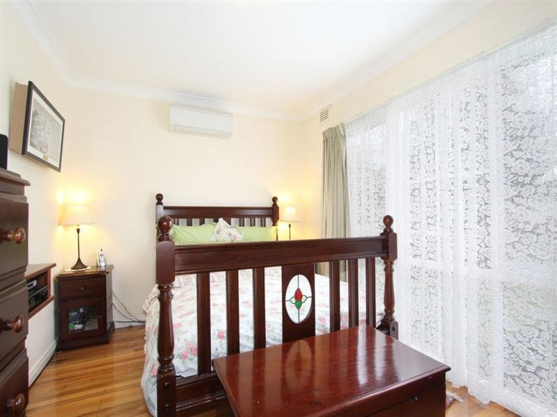 24 Montana Avenue, Mulgrave VIC 3170