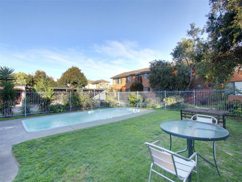 10/214 Kambrook Road, Caulfield VIC 3162