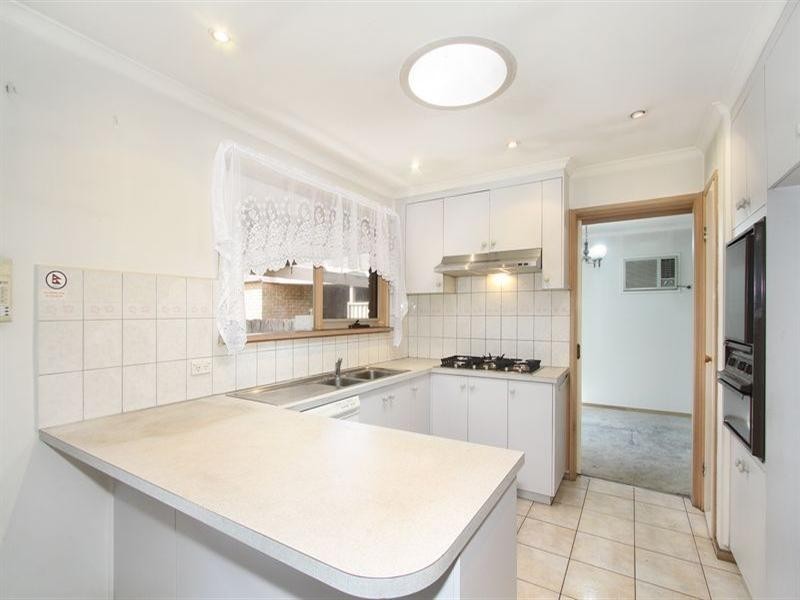 16 Rozzy Parade, Narre Warren VIC 3805