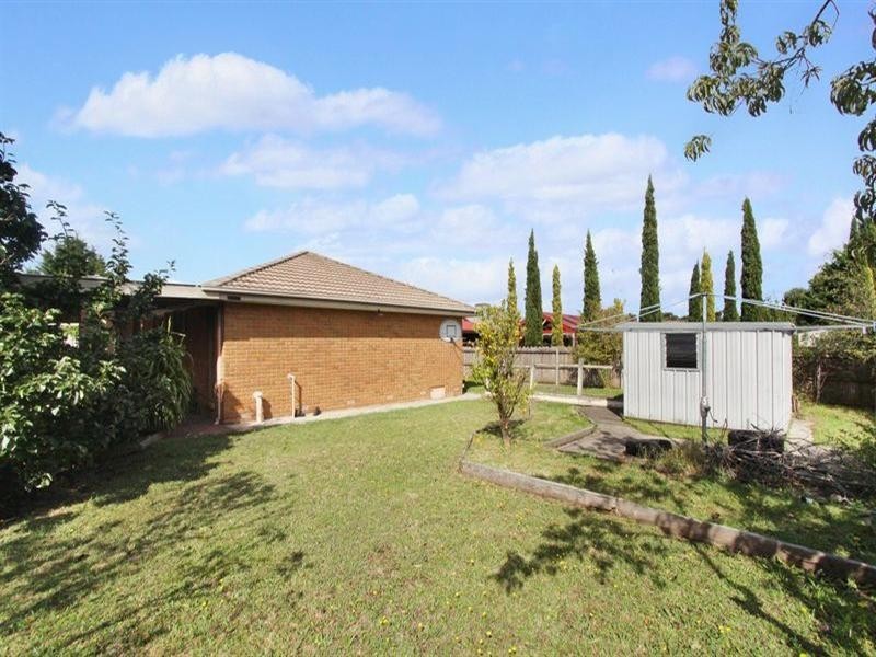 16 Rozzy Parade, Narre Warren VIC 3805