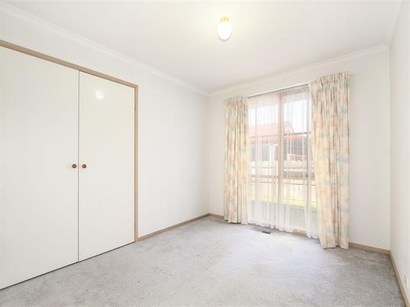 16 Rozzy Parade, Narre Warren VIC 3805