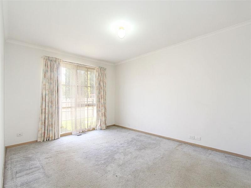 16 Rozzy Parade, Narre Warren VIC 3805