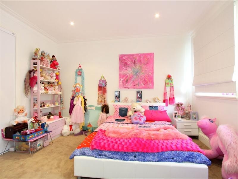 2 McPherson Avenue, Carnegie VIC 3163