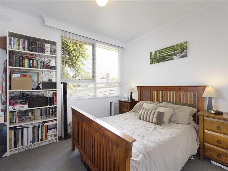 18/1150 Dandenong Road, Carnegie VIC 3163