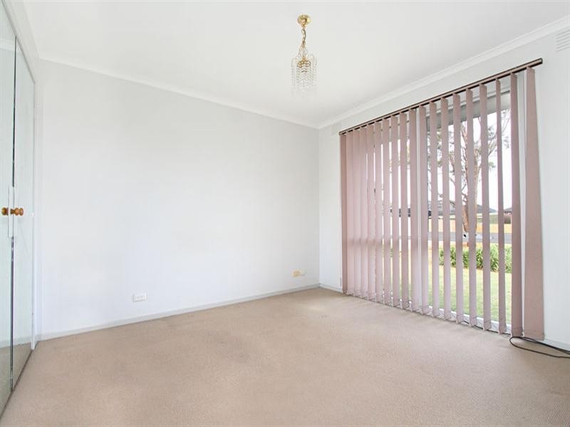 8 Elsie Grove, Chelsea VIC 3196