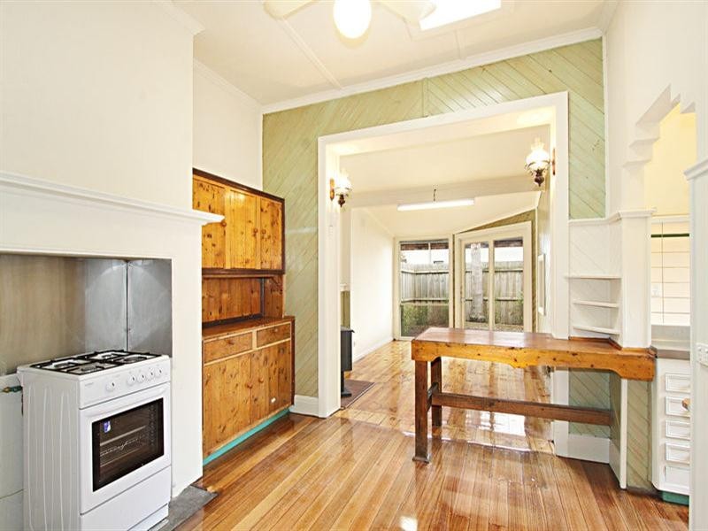 46 Toolambool Road, Carnegie VIC 3163