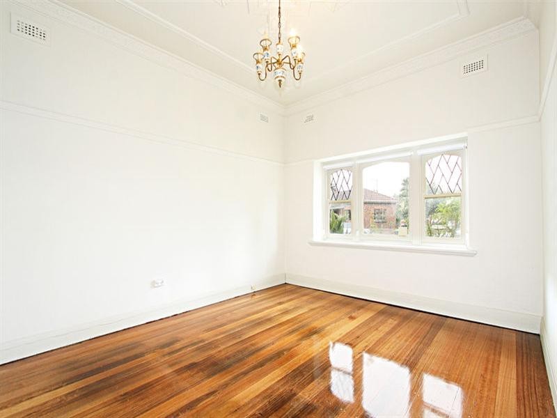 46 Toolambool Road, Carnegie VIC 3163