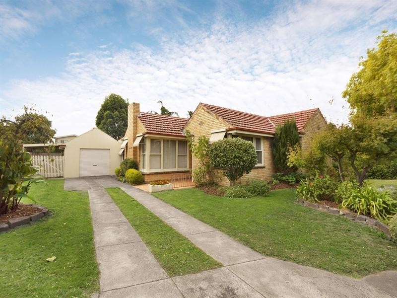 27 Wallace Avenue, Murrumbeena VIC 3163