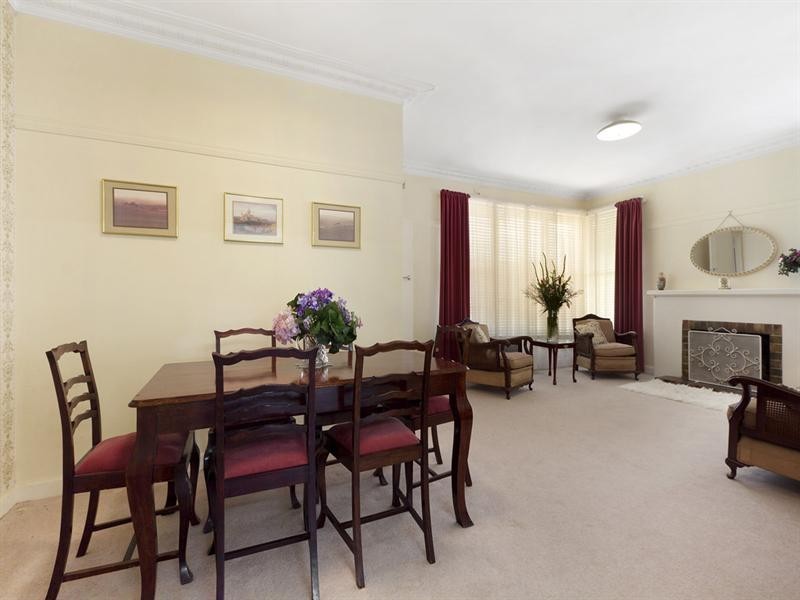 27 Wallace Avenue, Murrumbeena VIC 3163