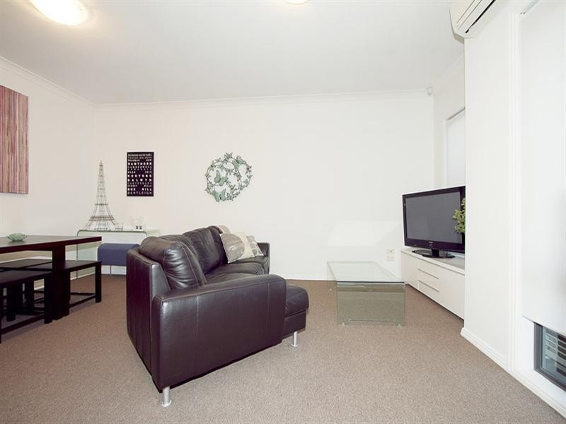 7/1136 Dandenong Road, Carnegie VIC 3163