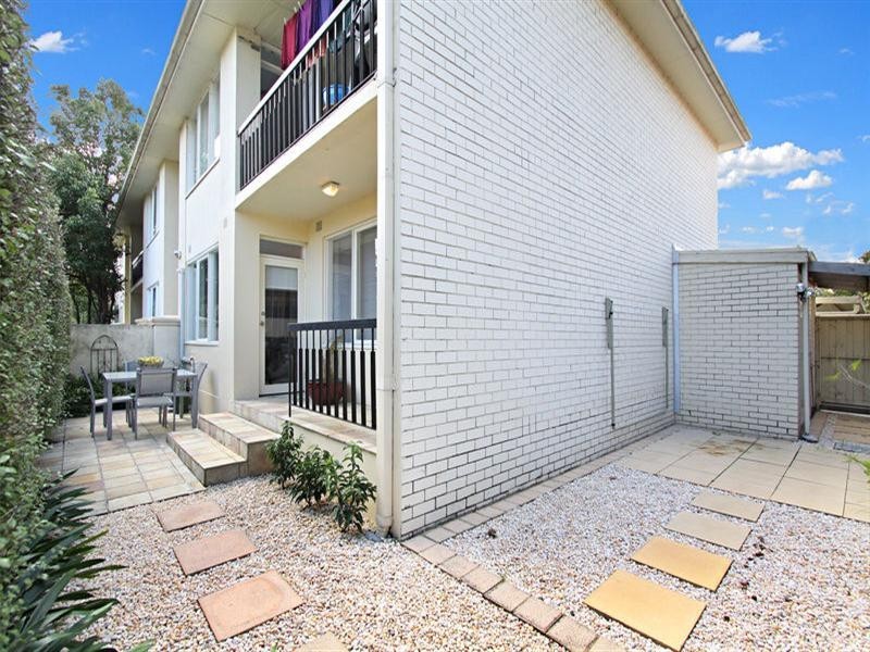 4/102 Oakleigh Road, Carnegie VIC 3163