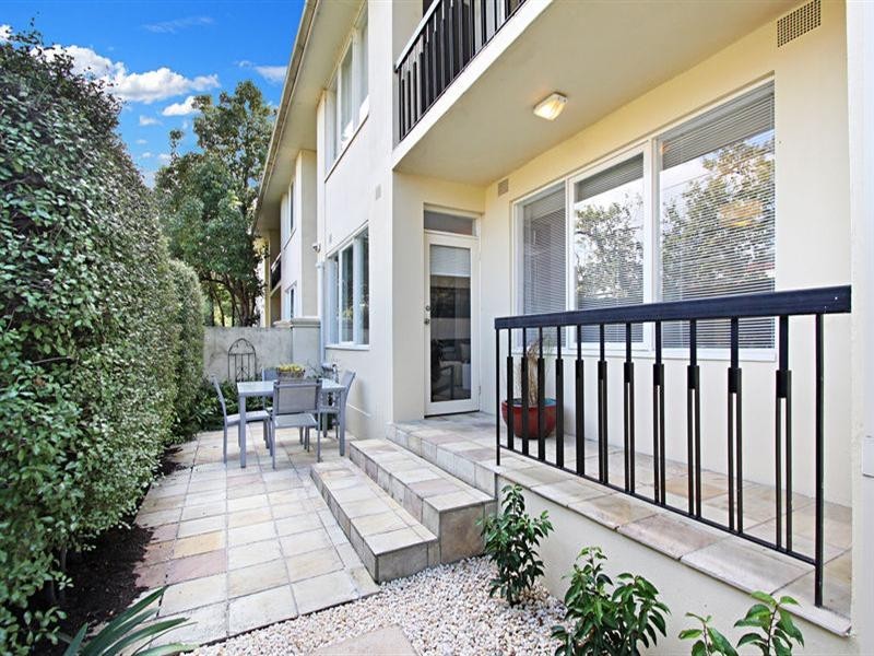 4/102 Oakleigh Road, Carnegie VIC 3163