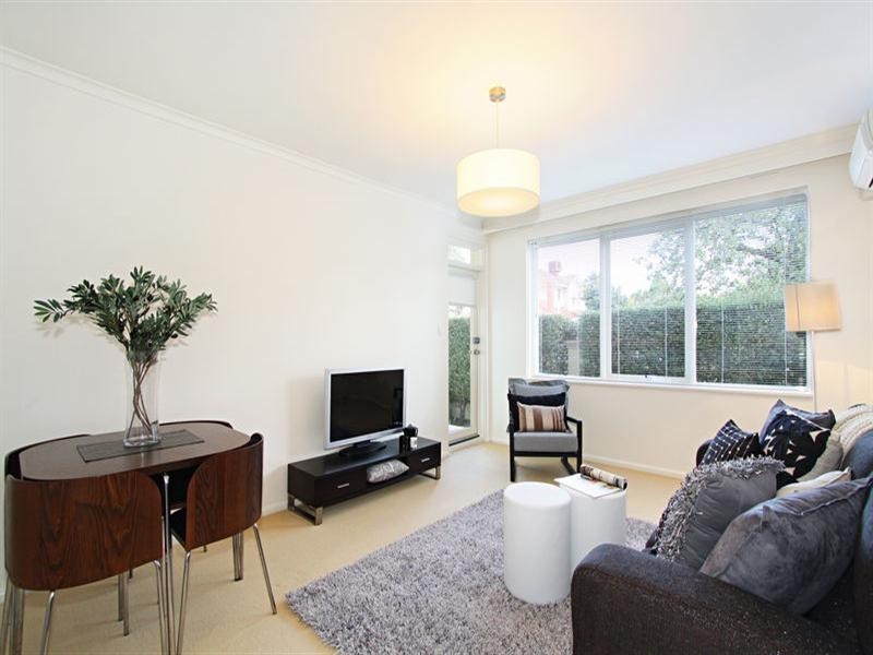 4/102 Oakleigh Road, Carnegie VIC 3163